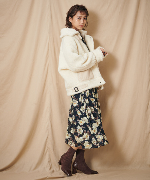 「SUPREME.LA.LA.」 ブルゾン MEDIUM ベージュ レディース_画像5