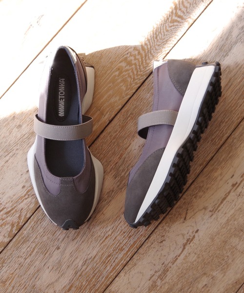 スニーカー 「MINNETONKA/ミネトンカ」 メリージェーンスニーカー  25M06 レディースの画像