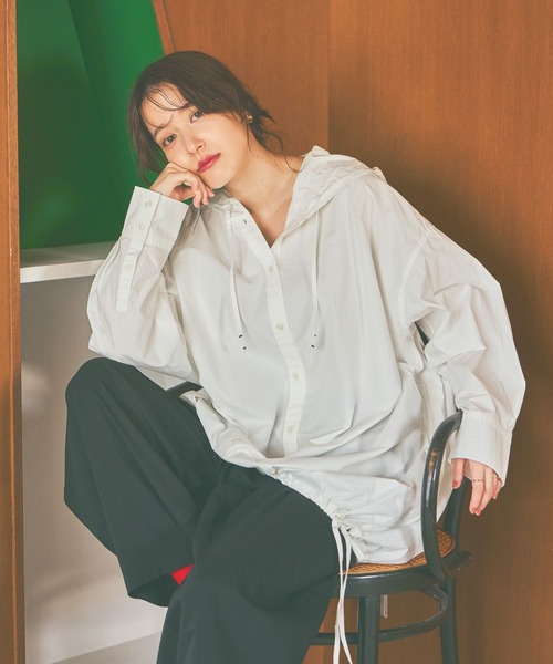 美品 ドゥーズィエムクラス Big Shirt ケープ風 白 定価3万 studio CLIP（スタディオクリップ） ブラウス シャツ 「days」フード