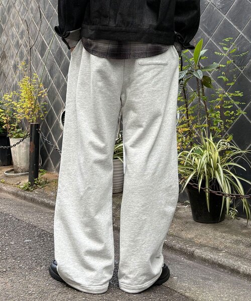 CIAOPANIC（チャオパニック） パンツ カットレイヤーロゴスタッズ
