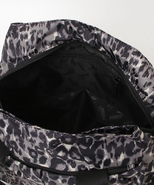 新品 PUMA ヒョウ柄 レオパード バッグ ホワイト PUMA（プーマ） ショルダーバッグ バッグ 「別注」プーマ マルチ