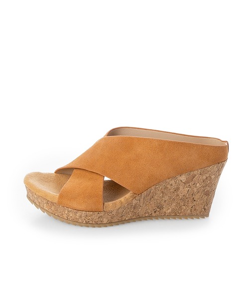 新品同様♪ Clarks 高クッション性インソール♪疲れにくいウェッジ風サンダル Balancoire サンダル ふかふかクッションインソールのワイド