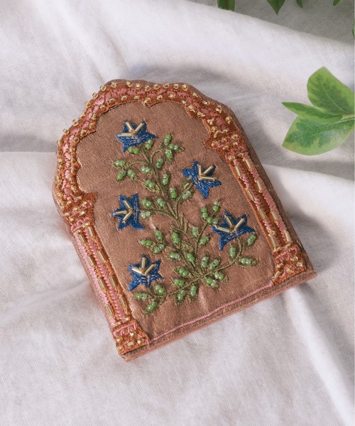 emesuelee コンパクトミラー artipur COTTAGE インドドア刺繍