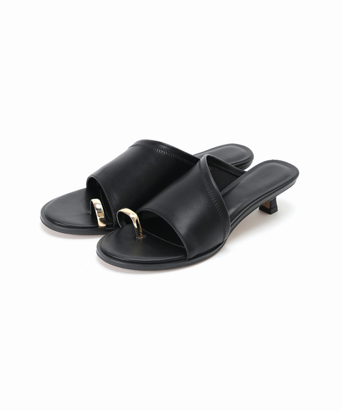 LE VERNIS/ルベルニ Toe ring sandals Le Vernis サンダル LE VERNIS/ルベルニ Toe ring sandals
