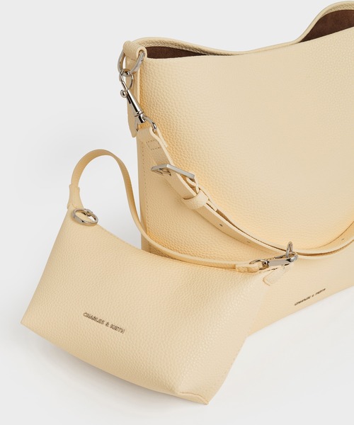 CHARLES ＆ KEITH（チャールズ&キース） ショルダーバッグ バッグ