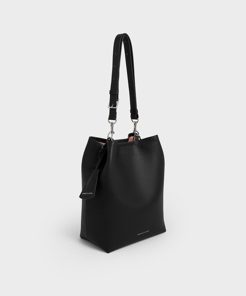【最終値下げ】新品未使用CHARLES & KEITH バケツ型ショルダーバッグ バケツバッグ(レディース) | CHARLES & KEITH (チャールズアンド