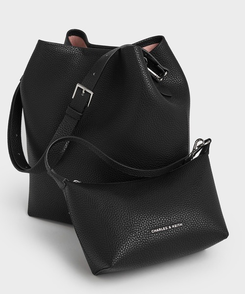CHARLES ＆ KEITH（チャールズ&キース） ショルダーバッグ バッグ
