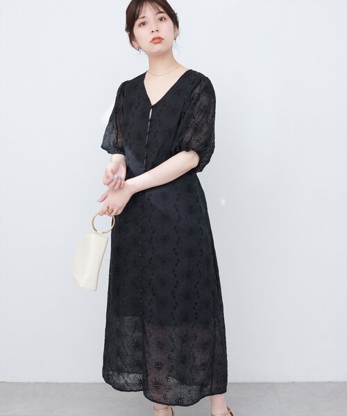 natural couture ワンピース 「WEB限定」お花刺繍フロント釦V