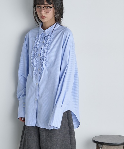 THE Yon ブラウス シャツ フリルアクセントロングカフストライプシャツ