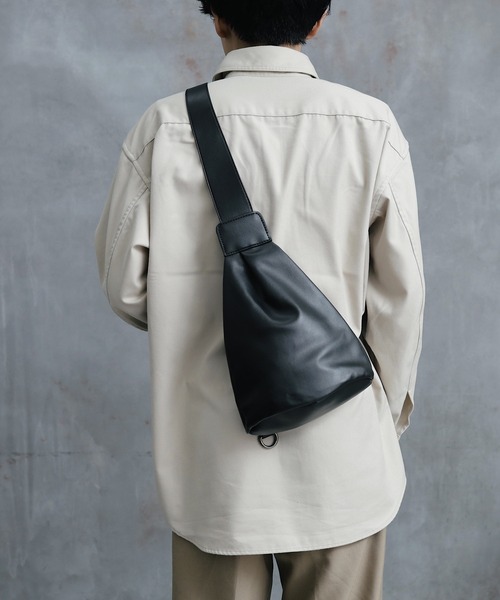 コーチ　ウエストポーチ　　PVC　パックマンコラボ　ボディバック 楽天市場】COACH（コーチ） パックマンコラボ シグネチャー ボディ