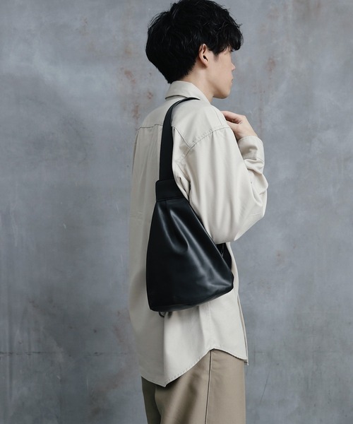 KOYA. ウエストポーチ クロスボディバッグ メンズ レディース