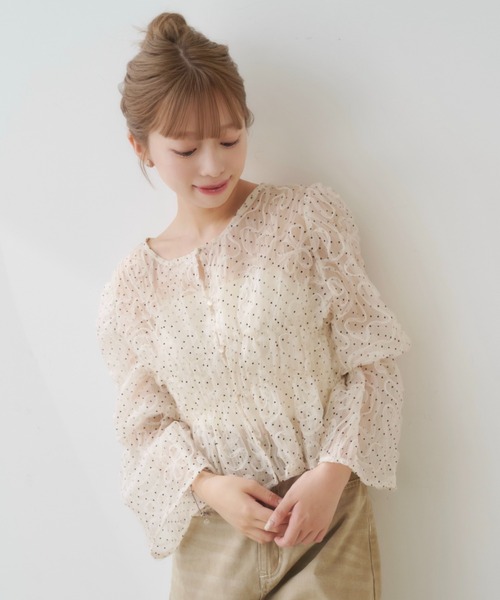 Kastane クシュクシュブラウス オフホワイト ドット柄 Kastane 