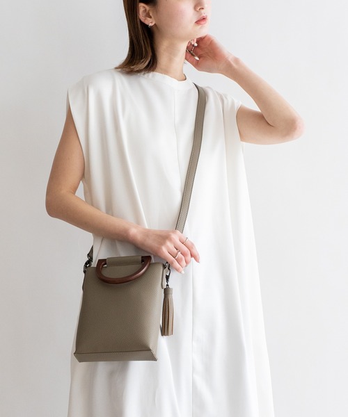 美品☆ フェリージ 2WAY ショルダーバッグ ポシェット 15-37 VitaFelice ショルダーバッグ バッグ ウッドハンドル2way
