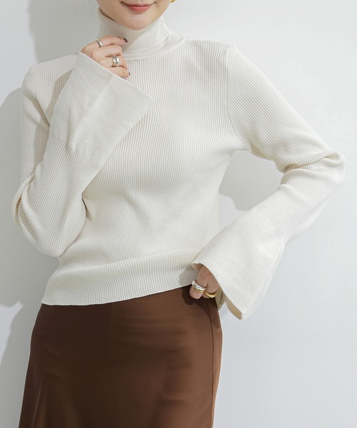 【新品】ELLIE フレアスリーブタートルニット GRAY Ellie フレアスリーブタートルニット GRY グレー 完売 新品 - メルカリ