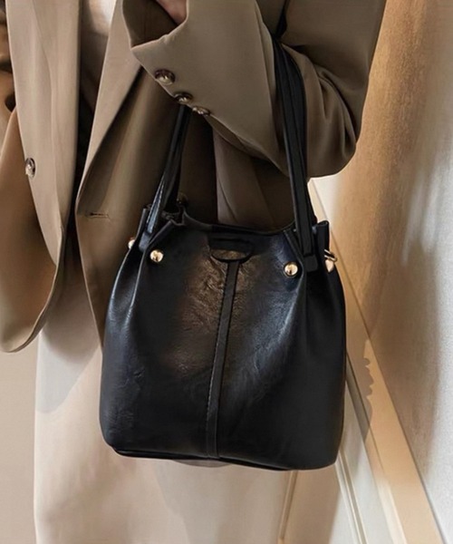 【人気商品】レディース、ショルダーパッグ pumpkin port ショルダーバッグ バッグ 柄ベルト ゴールドビット