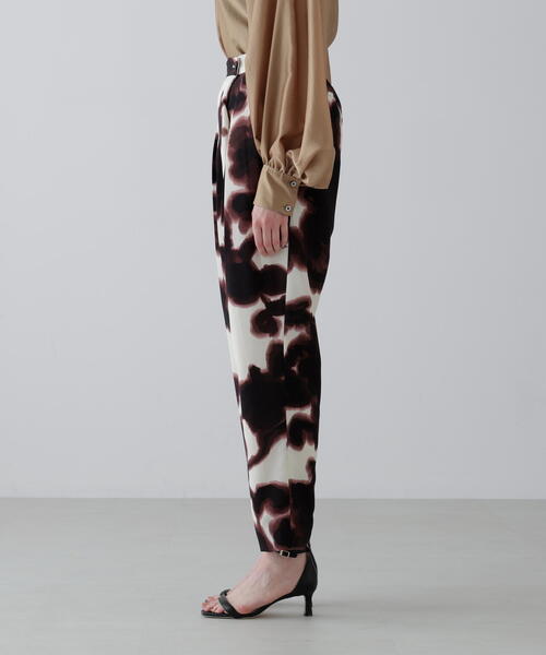 ADORE（アドーア） パンツ ロールシャッハプリントパンツ レディース