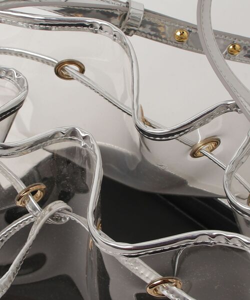 VASIC（ヴァジック） ショルダーバッグ - シルバー レディース