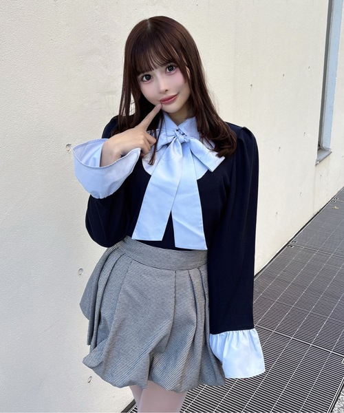 ワンウェイ 長袖 黒Tシャツ oneway ロングTシャツ レディース トップス one way（ワンウェイ）の「フロントクロスTOPS（Tシャツ/カットソー