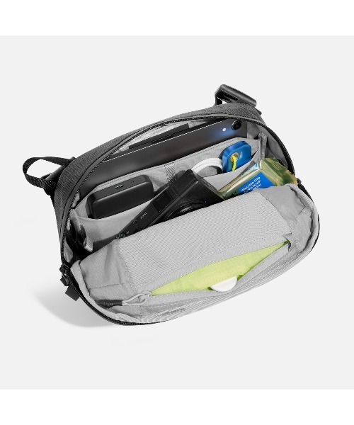 バッグ Aer Aer（エアー） ショルダーバッグ AER Day Sling 4 Ultra / AER-28072