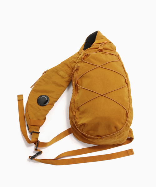 C.P. COMPANY（シーピーカンパニー） ショルダーバッグ NYLON B