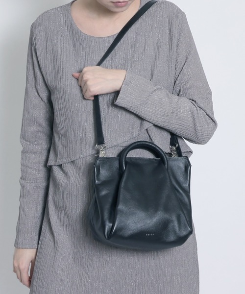 YArKA ハンドバッグ 「YArKA/ヤーカ」real leather fold and bend tuck