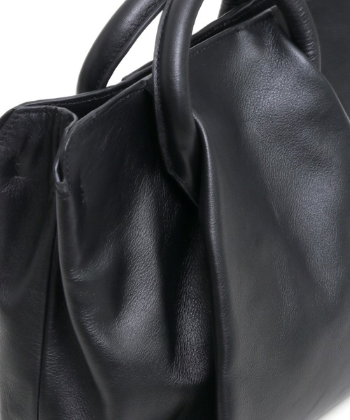 YArKA ハンドバッグ 「YArKA/ヤーカ」real leather fold and bend tuck