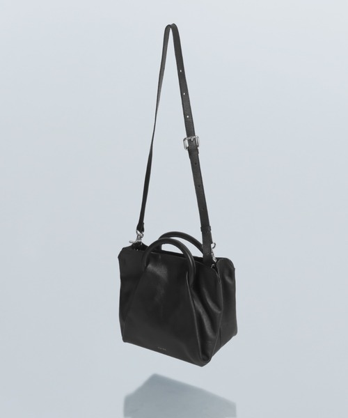 YArKA ハンドバッグ 「YArKA/ヤーカ」real leather fold and bend tuck