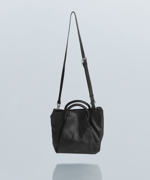 YArKA ハンドバッグ 「YArKA/ヤーカ」real leather fold and bend tuck