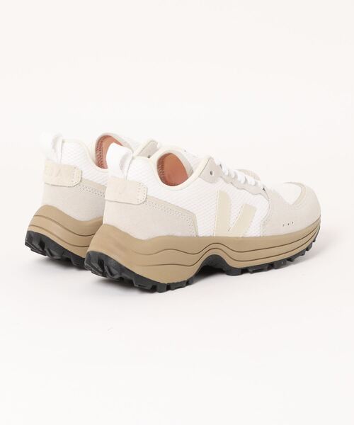 新品 VEJA スニーカー emmi別注 24cm 定価3万 レディース 新品 VEJA スニーカー emmi別注 23cm 定価3万 レディース - メルカリ