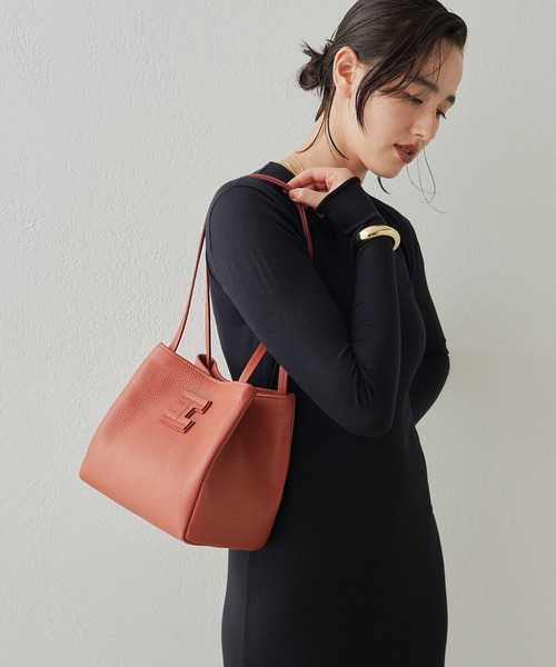 IACUCCI トートバッグ 「予約」センティエーロ ミニトート CERVO