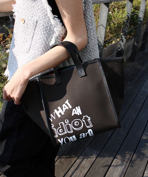 【t.】intoxic.トートバッグ 黒 INTOXIC. RESONATES Mad strap tote ブラック |