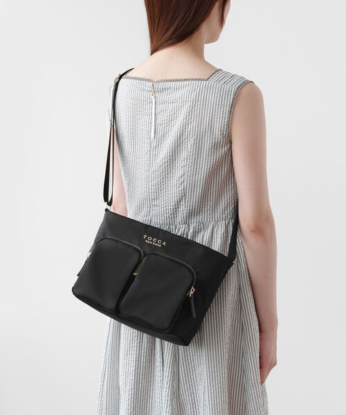 TOCCA ポシェットバッグ　ブラックショルダーバッグ TOCCA ショルダーバッグ バッグ VIA METRO POCHETTE ポシェット