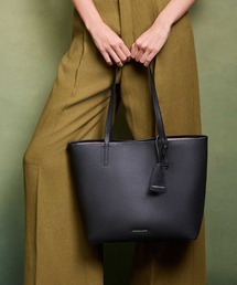 美品★チャールズアンドキース★Beryl★ベリルトートバッグ★A4★肩掛け★自立 CHARLES ＆ KEITH（チャールズ&キース） トートバッグ Beryl ベリル