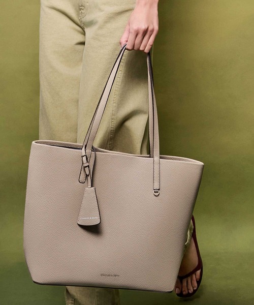 ★CHARLES&KEITH★Beryl ベリル 通勤通学 トートバッグ /送料込 CHARLES ＆ KEITH トートバッグ Beryl ベリル レディース