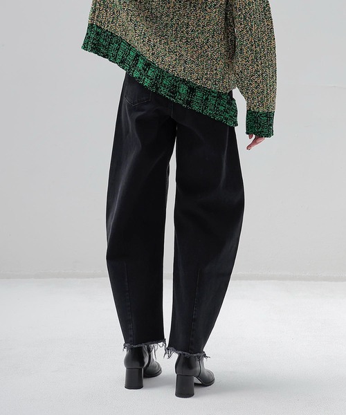 ワイドパンツ ジーンズ デニム デニムパンツ YANUK / LAURA Curve Tapered(カーブテーパードデニム 57153299)の画像
