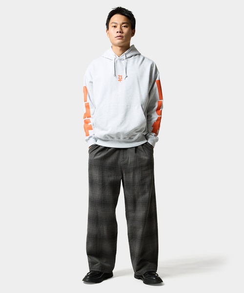 「HUF」 プルオーバーパーカー XX-LARGE ブラック メンズの画像