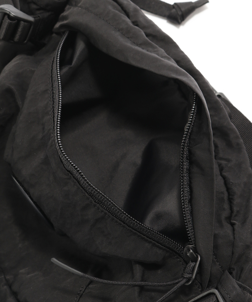 C.P. COMPANY（シーピーカンパニー） ウエストポーチ NYLON B WAISTBAG