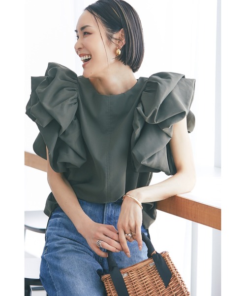 ohga ボタンボリュームスリーブブラウス(試着のみ/新品) ohga ボタンボリュームスリーブブラウス(試着のみ/新品)
