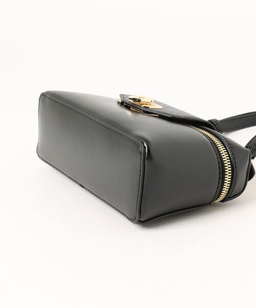 ★CHARLES&KEITH★ Arwen トップハンドル バニティバッグ Arwen アルウェン キルトトップハンドルバニティバッグ