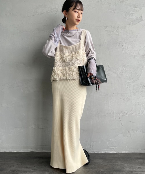 お値下げ　新品未使用　JENNE 袖ボリュームチュールTシャツ　ホワイト　S ジェンヌ JENNE 袖ボリュームチュールTシャツ ブラック 黒 【新品