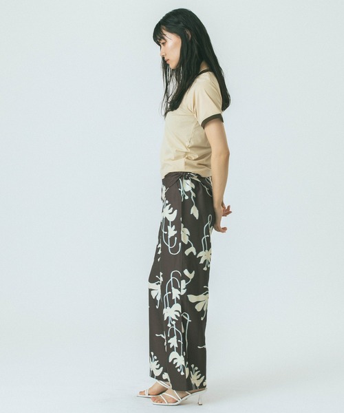 ROSE BUD（ローズバッド） パンツ FLOWER PRINT PANTS レディース