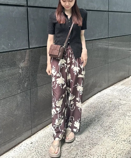 ROSE BUD（ローズバッド） パンツ FLOWER PRINT PANTS レディース