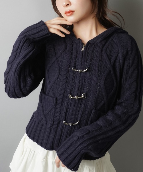 SPINNS（スピンズ） カーディガン 古着ライクなベルトボタンが映える