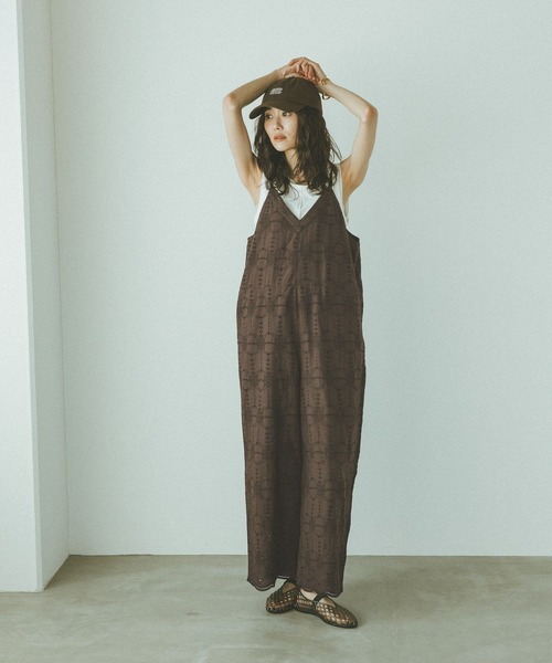 【新品未使用】グローバルワーク　刺繍サロペット GLOBAL WORK（グローバルワーク） サロペット オーバーオール meets