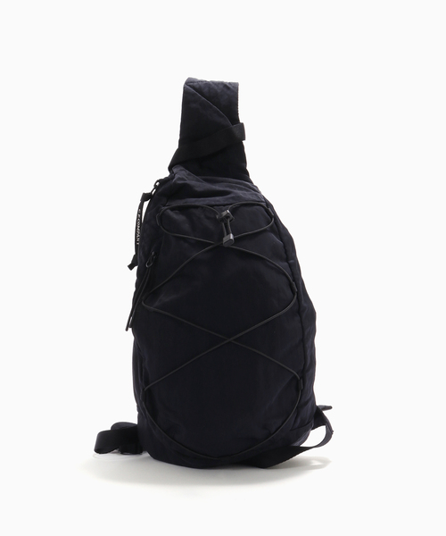 C.P. COMPANY（シーピーカンパニー） ショルダーバッグ NYLON B