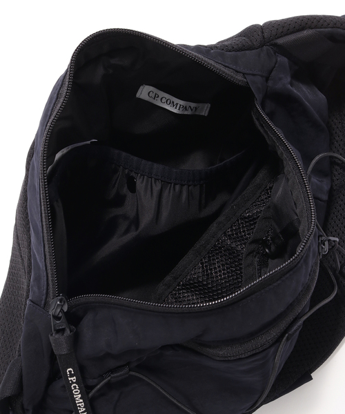 C.P. COMPANY（シーピーカンパニー） ショルダーバッグ NYLON B