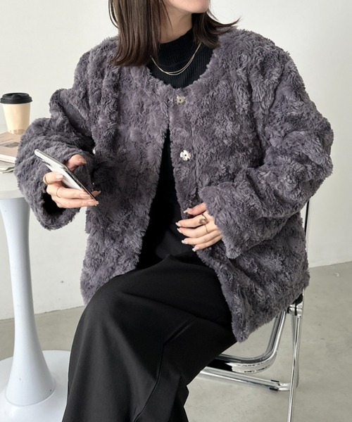 CLEA ノーカラーコート コート ショート丈ボリュームファーコート