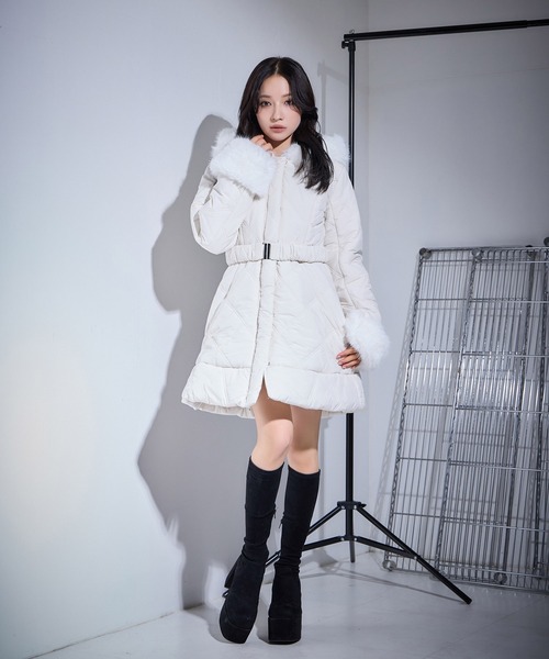 【美品】ジューシークチュール❣️白❣️ダウンコート★ダウンジャケット ダーリッチ Darich レディミディダウンコート （ホワイト