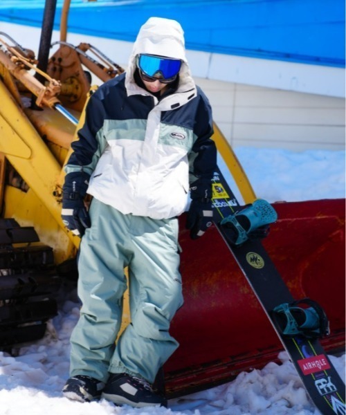 Quiksilver（クイックシルバー） マウンテンパーカー ウインド