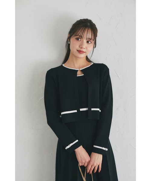 tocco closet ファー＆ビジュー付バックリボンニット ブラック 長袖 ビジュー釦付きボウタイリボンペプラムニットプルオーバー